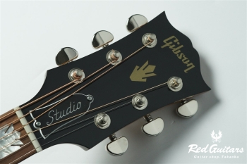 J-200 Studio Walnut - Walnut Burst